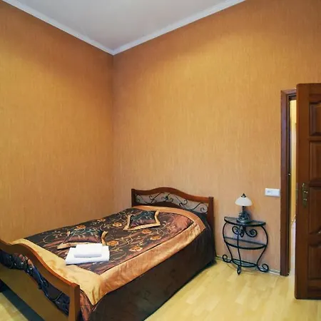 Central Nemiga Rakovskaya Apartment